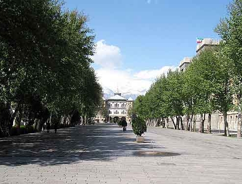  میدان مشق