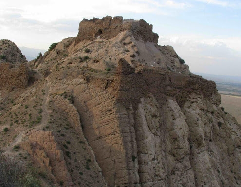 قیز قلعه