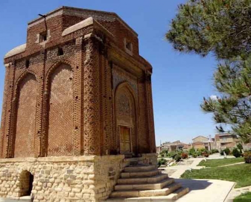 گنبد سرخ