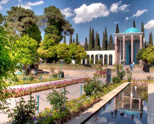 سعدی شیرازی