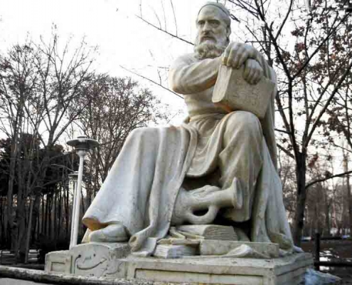 مجسمه خیام نیشابوری - آرامگاه خیام