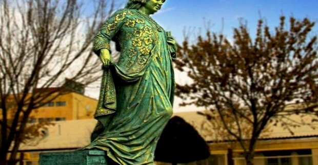 مستوره اردلان